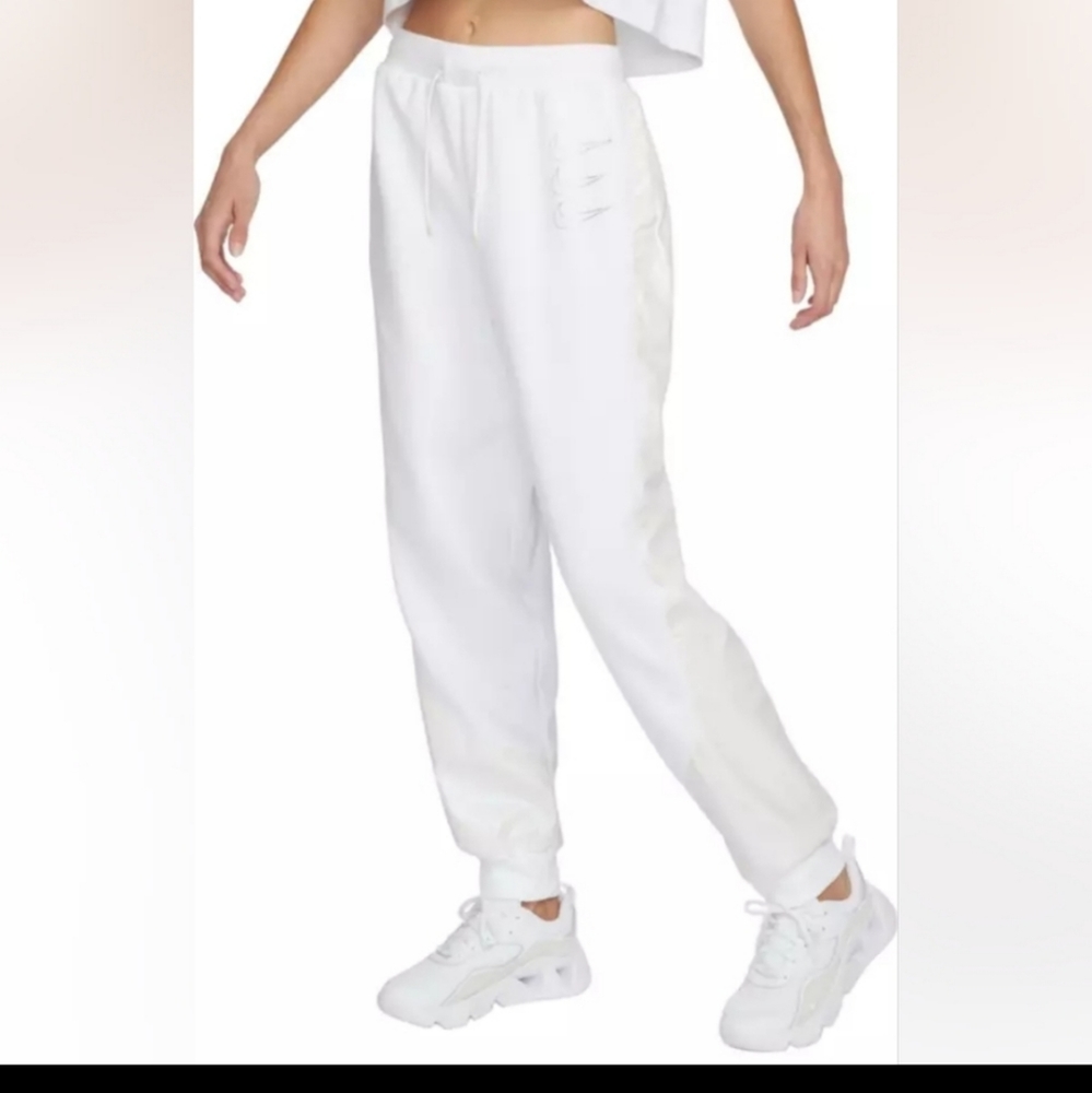 NWT Nike Women's Sportwear Opal Fleece Joggers